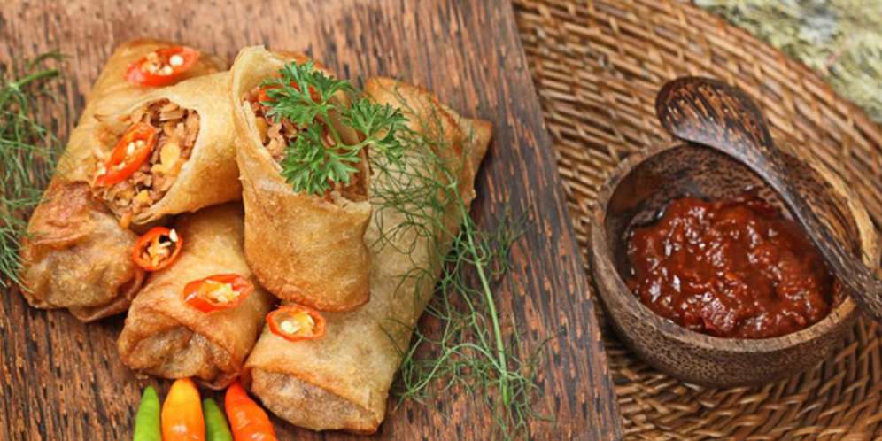 Rahasia Kulit Lumpia yang Membuat Martabak Piscok Bu Nuri Jadi Favorit Warga Cilacap